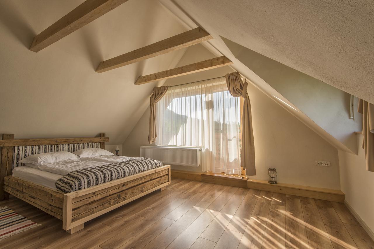 Magnolia Resort Chalets Viseu de Sus Bagian luar foto