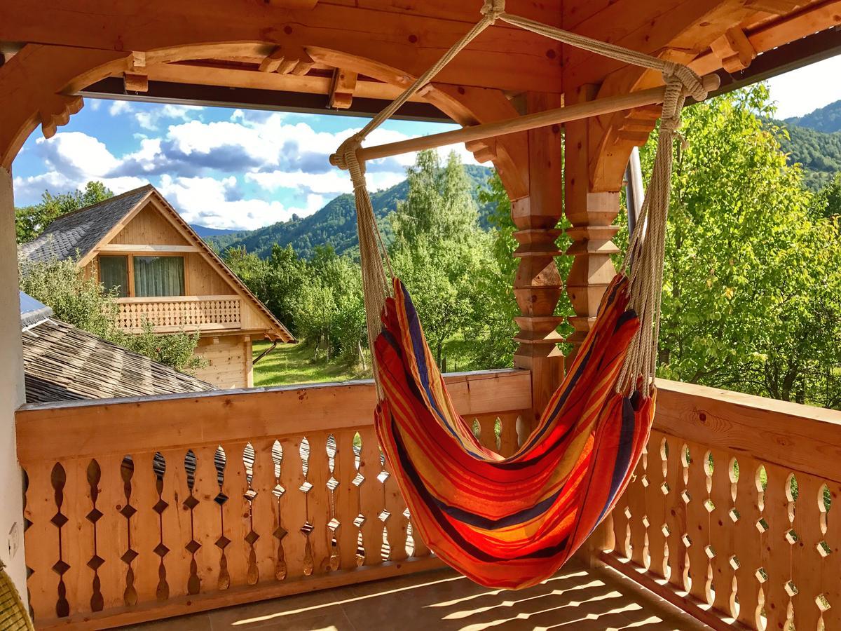 Magnolia Resort Chalets Viseu de Sus Bagian luar foto